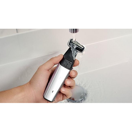 Philips BODYGROOM Series 3000 Rasoio delicato Bodygroom utilizzabile sotto  la doccia